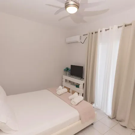 Silver Palm House Ixia, Rhodes *